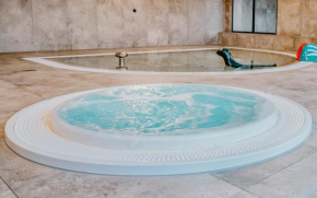 Blue SPA 8